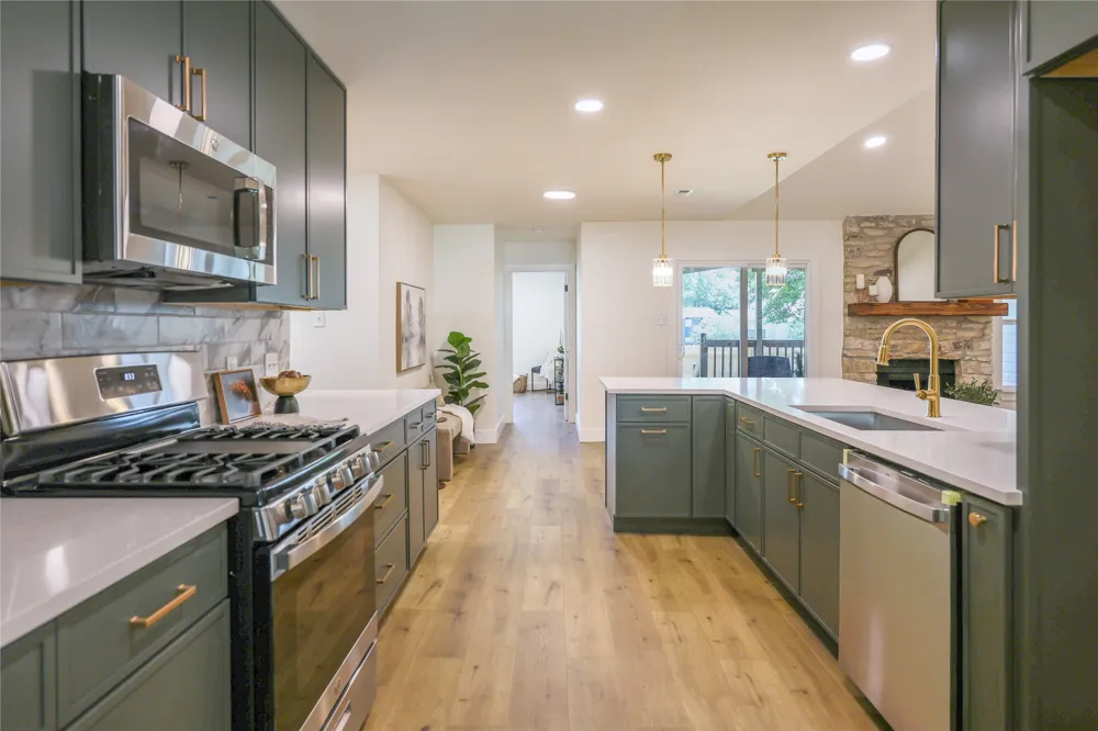 9911 Woodshire Drive Austin, TX 78748