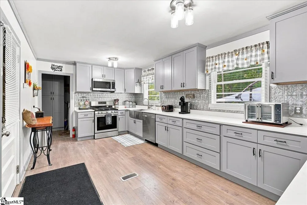 161 Moore Road Spartanburg, SC 29302