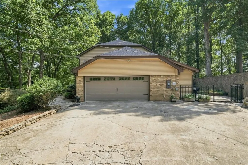 6250 White Mill Road Fairburn, GA 30213