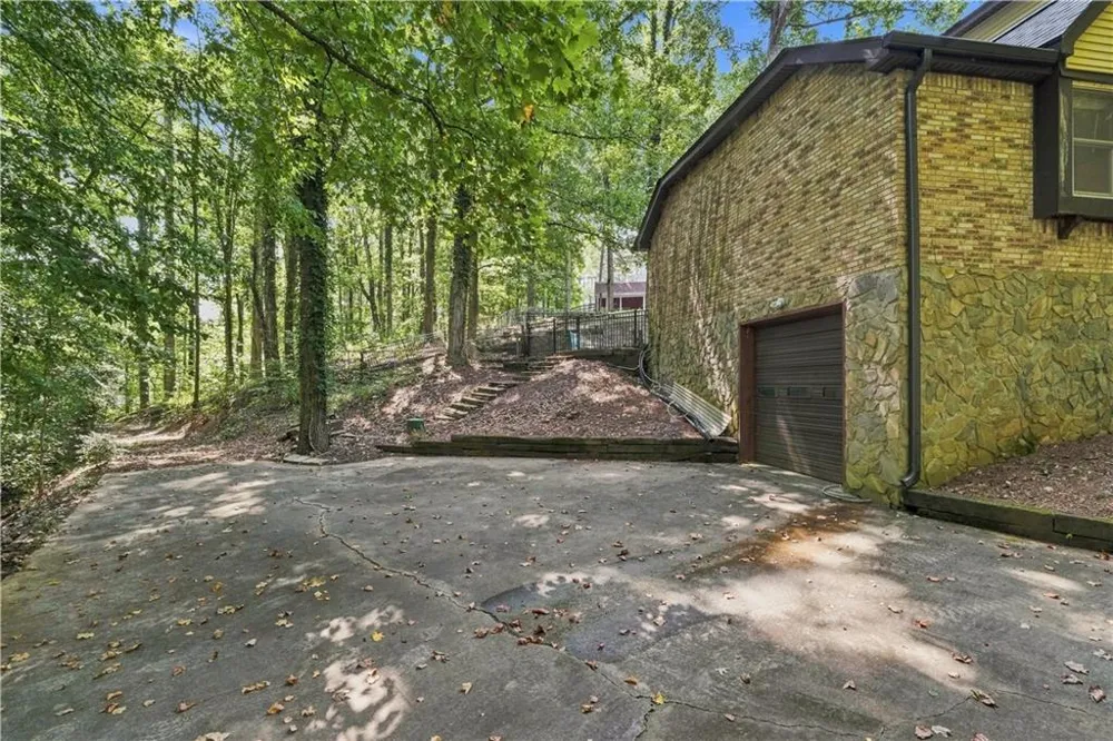 6250 White Mill Road Fairburn, GA 30213