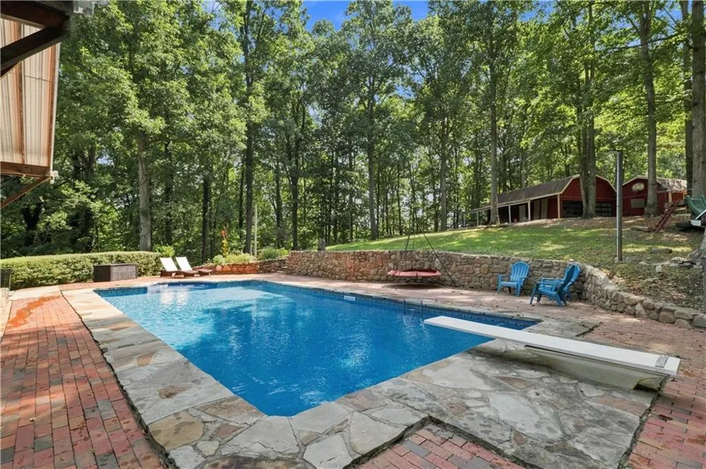 6250 White Mill Road Fairburn, GA 30213