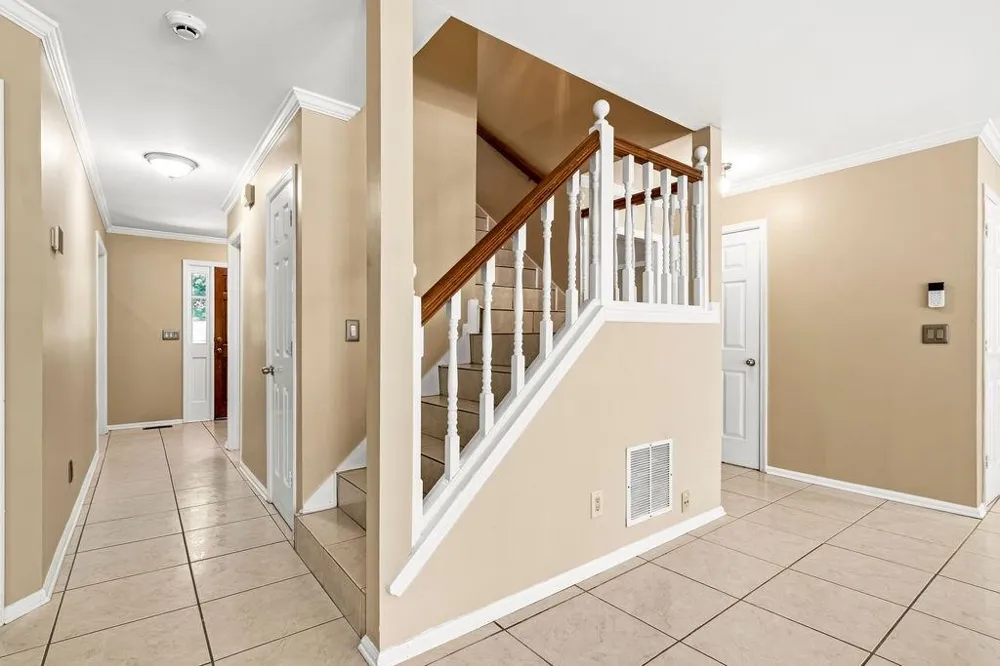 4585 Hunting Hound Lane Marietta, GA 30062