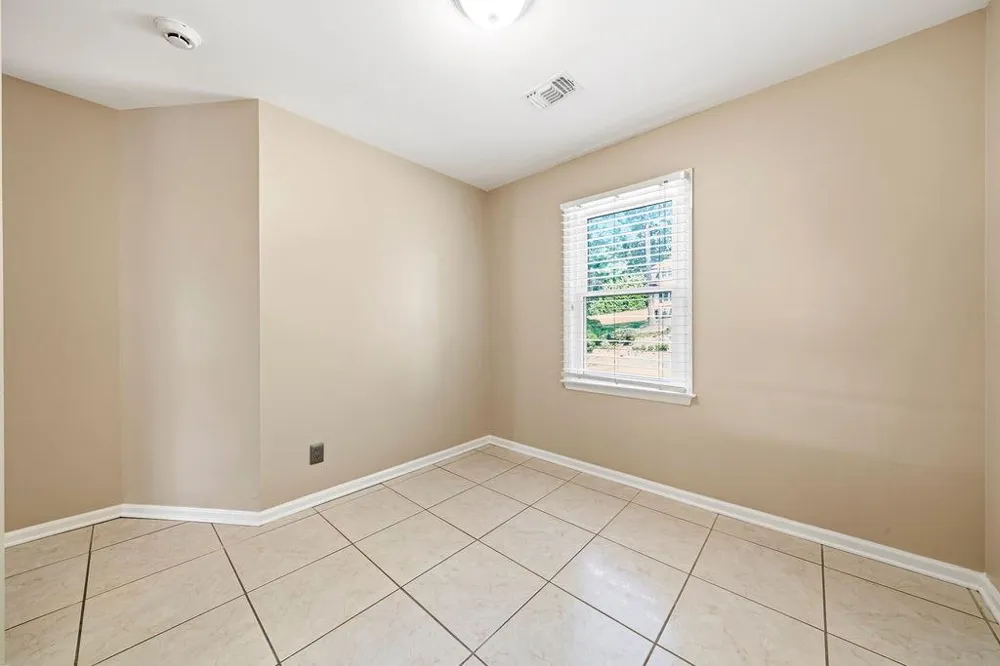 4585 Hunting Hound Lane Marietta, GA 30062