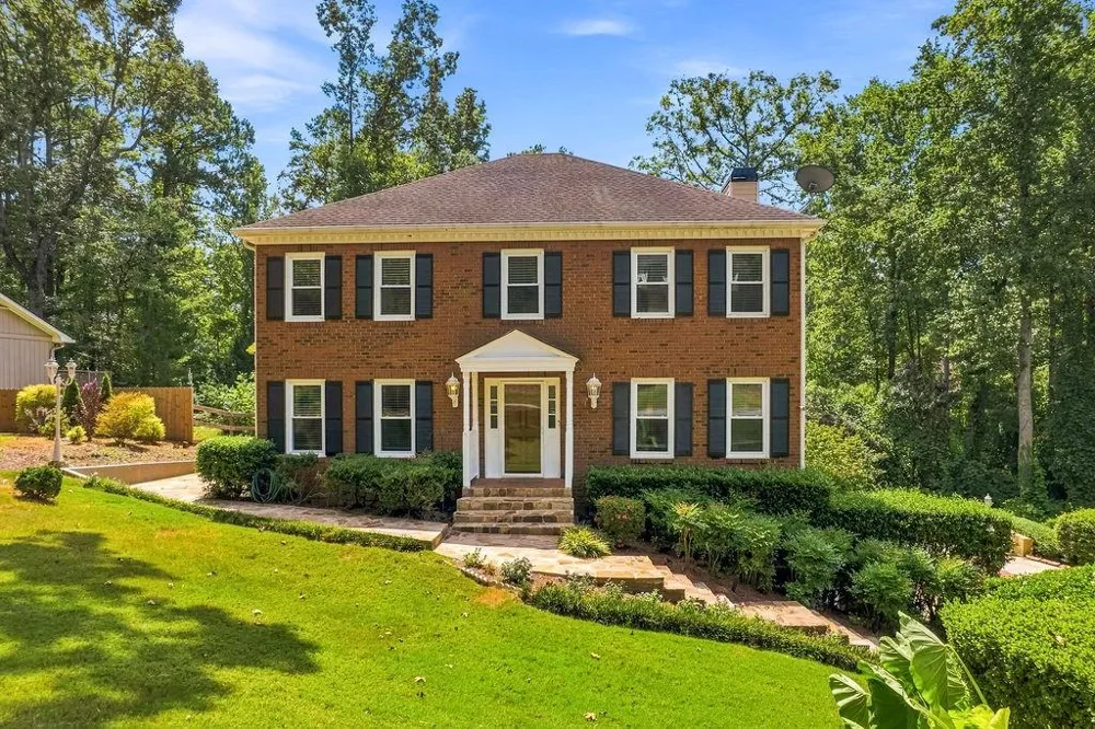 4585 Hunting Hound Lane Marietta, GA 30062