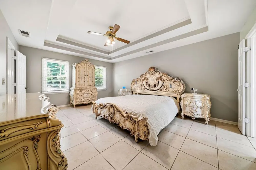 4585 Hunting Hound Lane Marietta, GA 30062