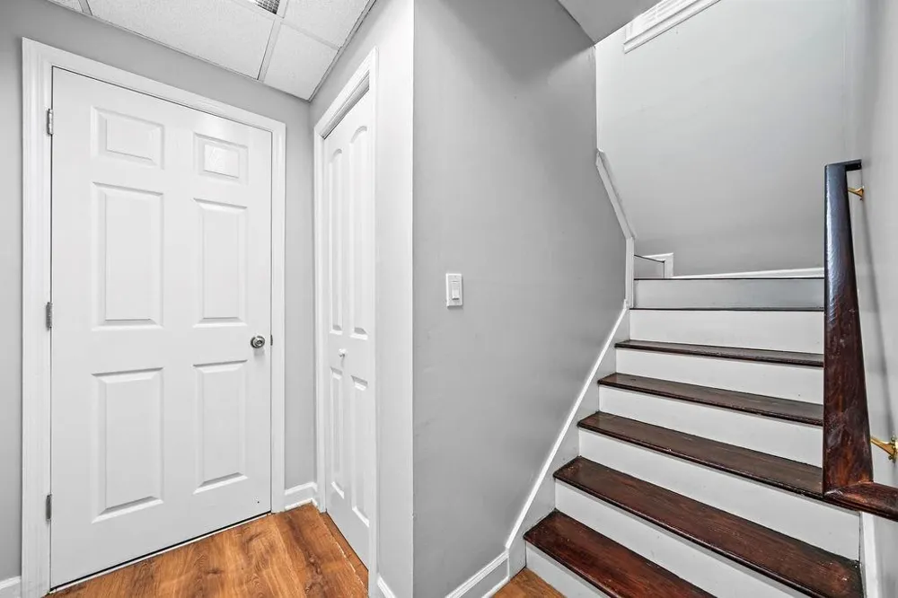 4585 Hunting Hound Lane Marietta, GA 30062