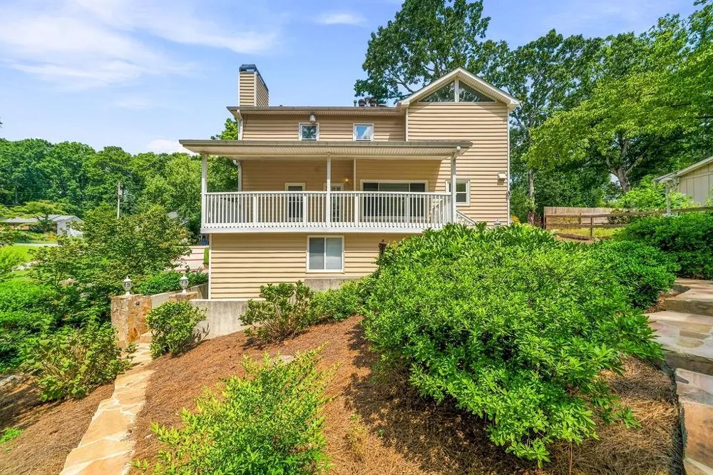 4585 Hunting Hound Lane Marietta, GA 30062