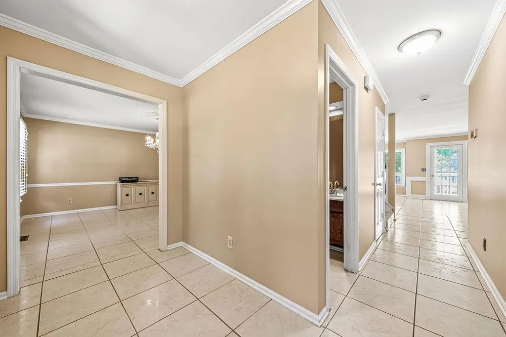 4585 Hunting Hound Lane Marietta, GA 30062