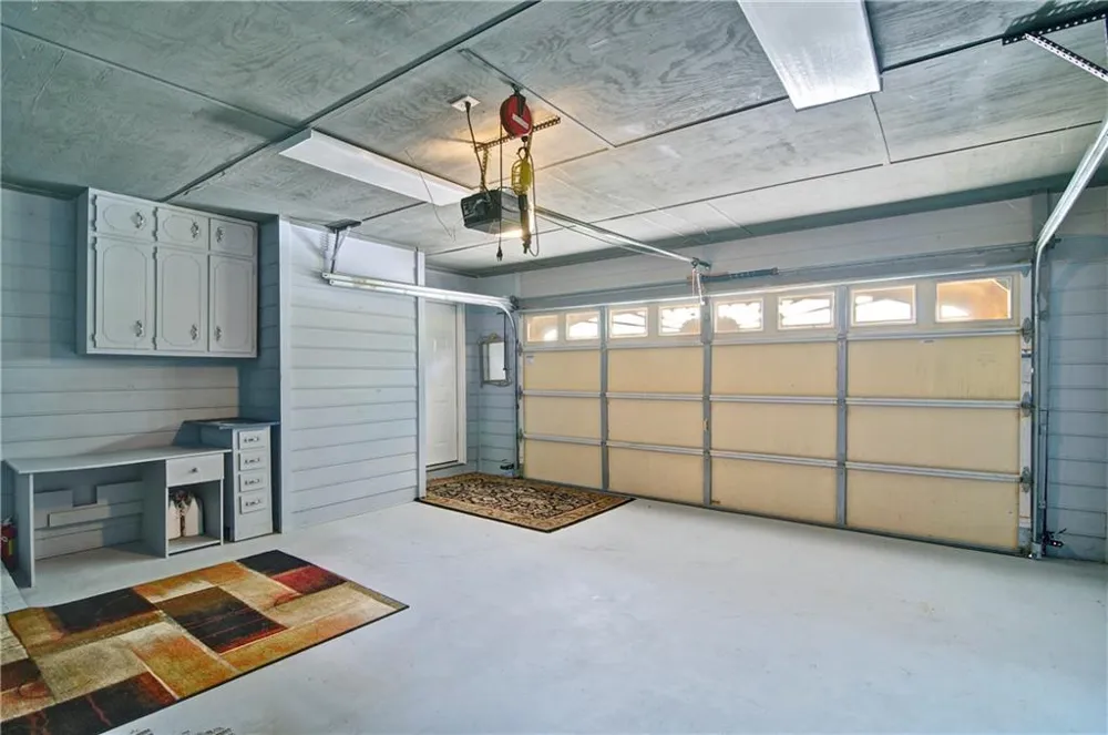 6428 Paradise Point Road Flowery Branch, GA 30542