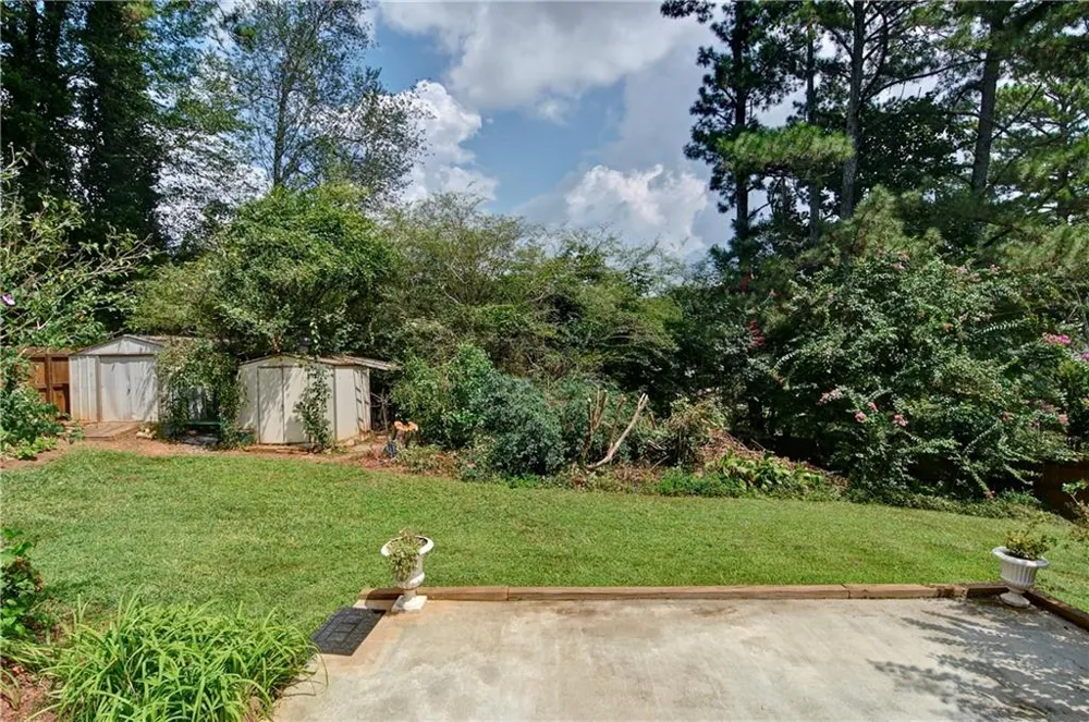 6428 Paradise Point Road Flowery Branch, GA 30542