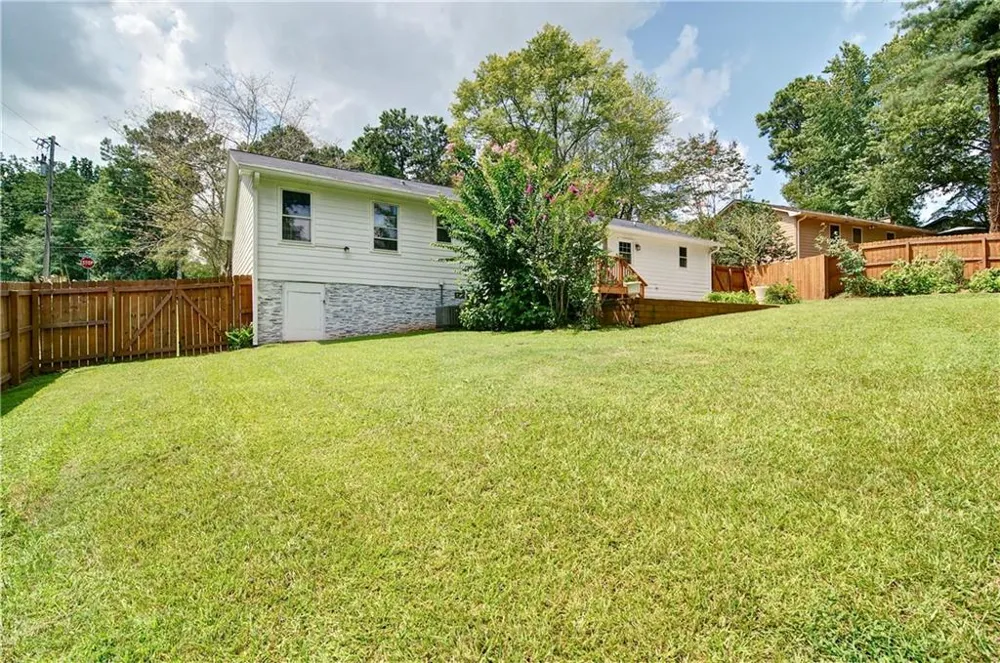 6428 Paradise Point Road Flowery Branch, GA 30542