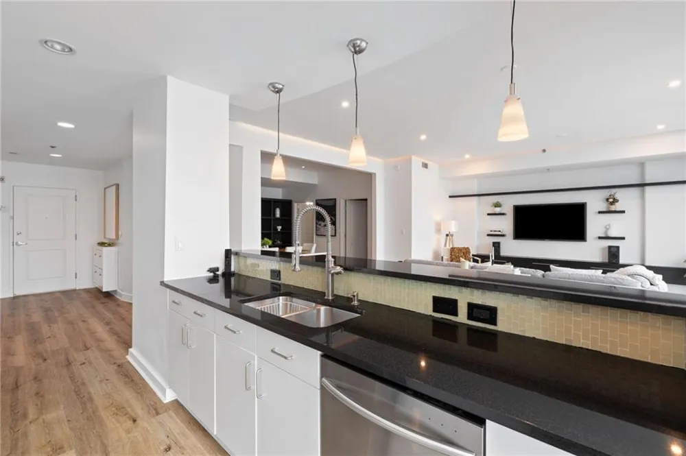 950 W Peachtree Street NW #1309 Atlanta, GA 30309