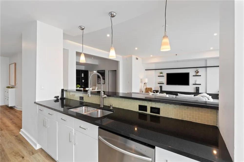 950 W Peachtree Street NW #1309 Atlanta, GA 30309