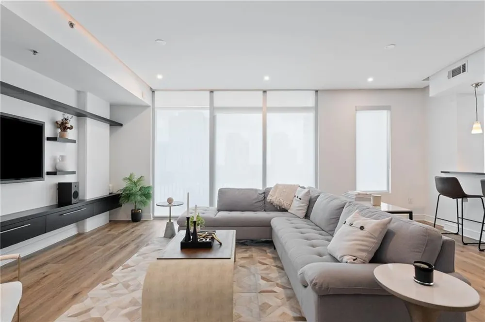 950 W Peachtree Street NW #1309 Atlanta, GA 30309