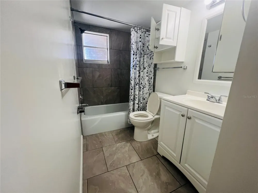 5245 AMULET DRIVE #207 New Port Richey, FL 34652