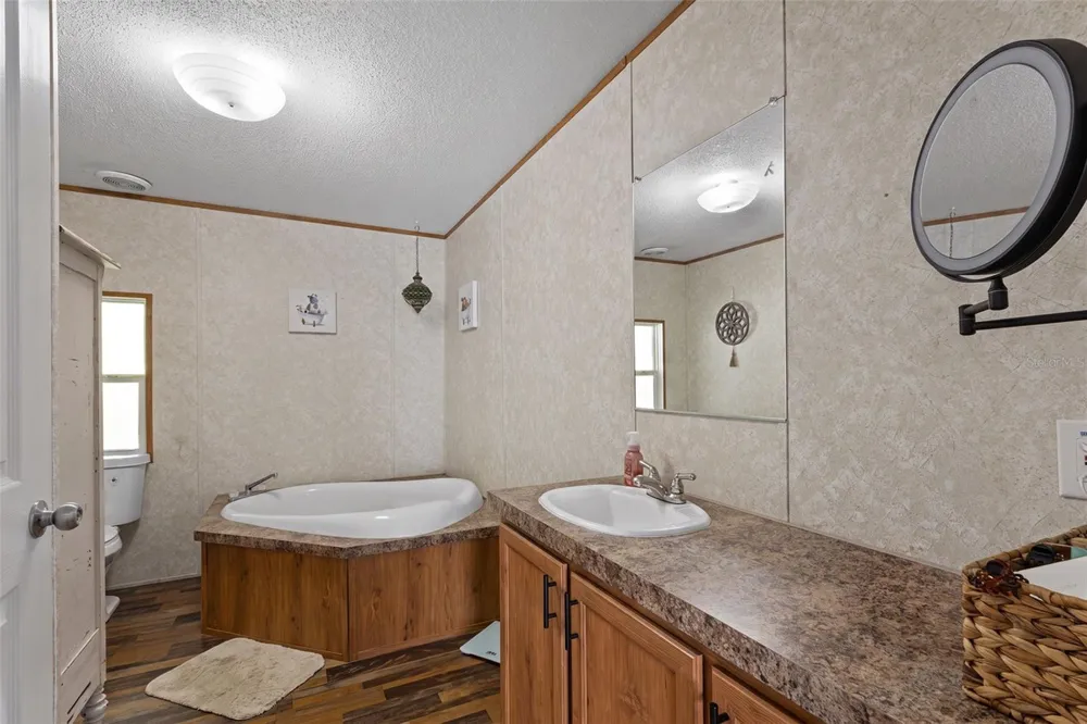 140 SW SPAULDING COURT Fort White, FL 32038