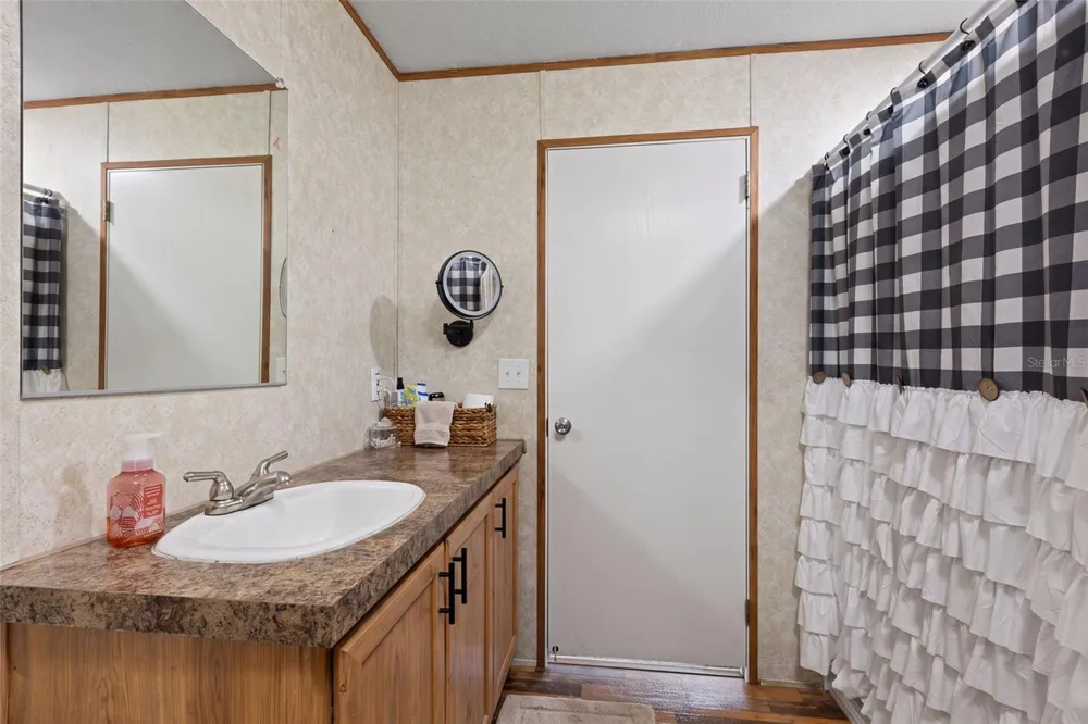 140 SW SPAULDING COURT Fort White, FL 32038