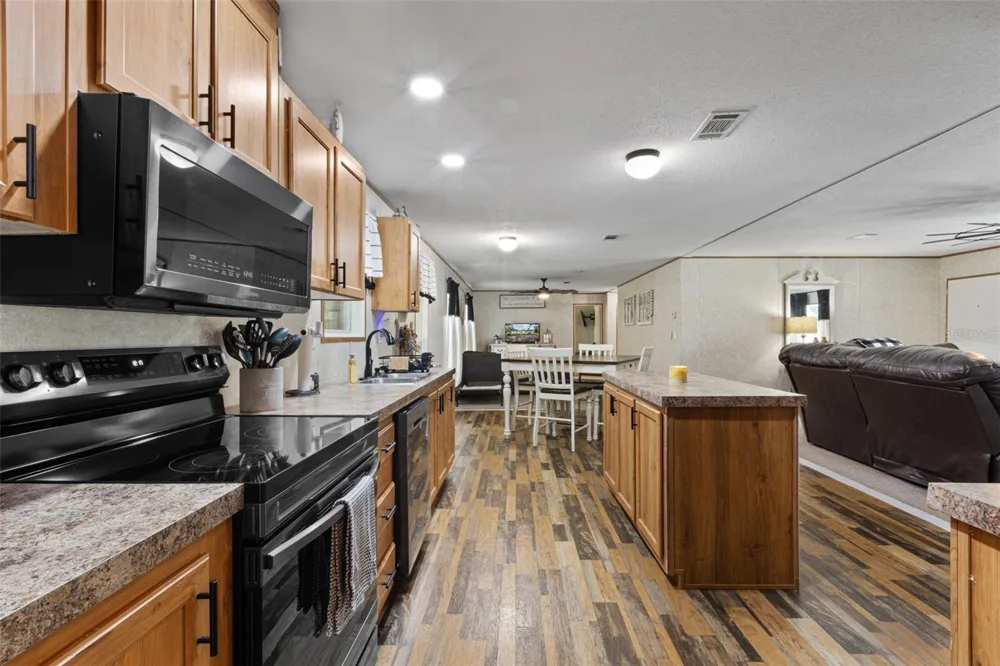 140 SW SPAULDING COURT Fort White, FL 32038