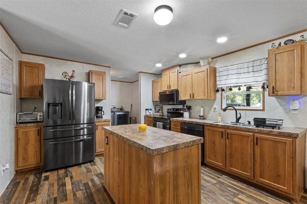 140 SW SPAULDING COURT Fort White, FL 32038