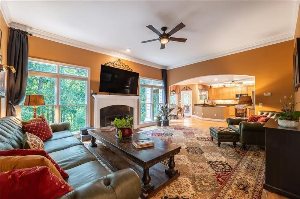 155 Willow Oak Lane Dawsonville, GA 30534