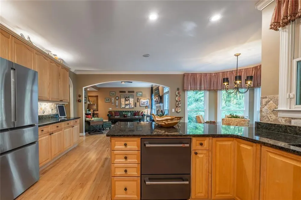 155 Willow Oak Lane Dawsonville, GA 30534