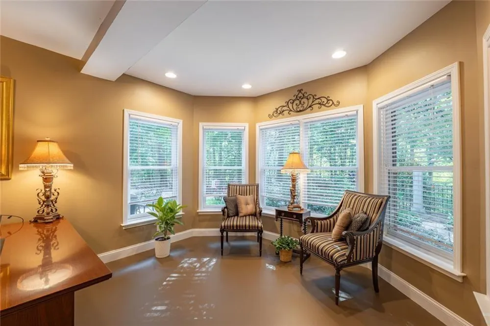 155 Willow Oak Lane Dawsonville, GA 30534