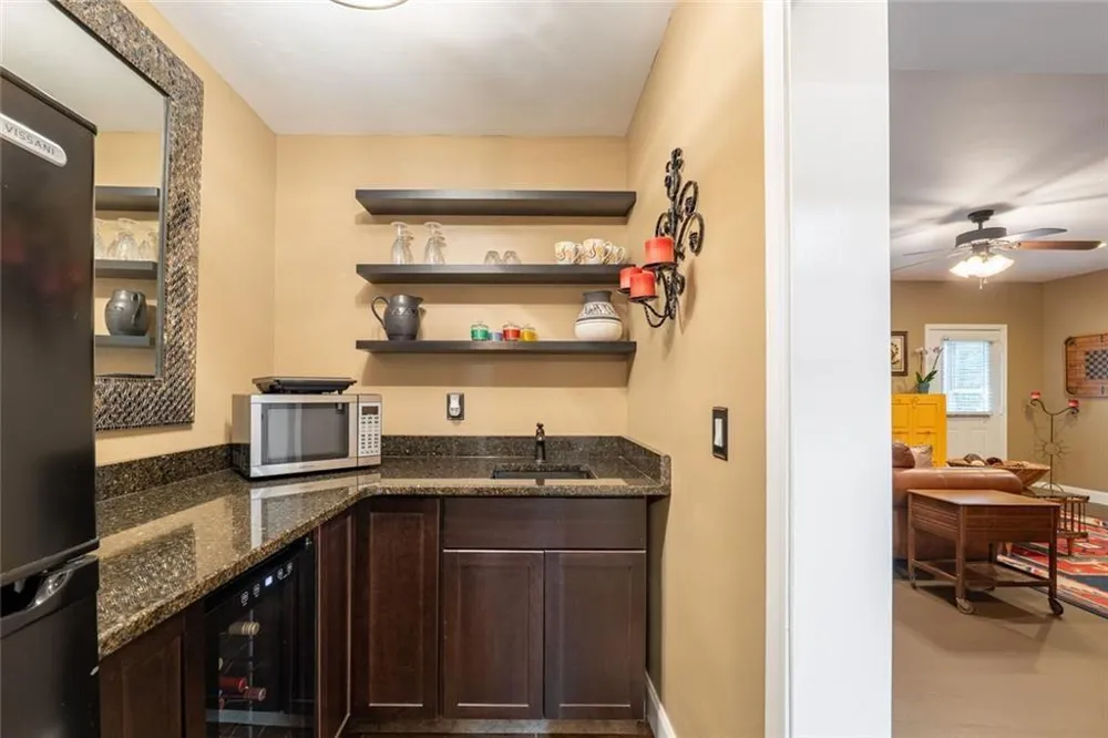 155 Willow Oak Lane Dawsonville, GA 30534