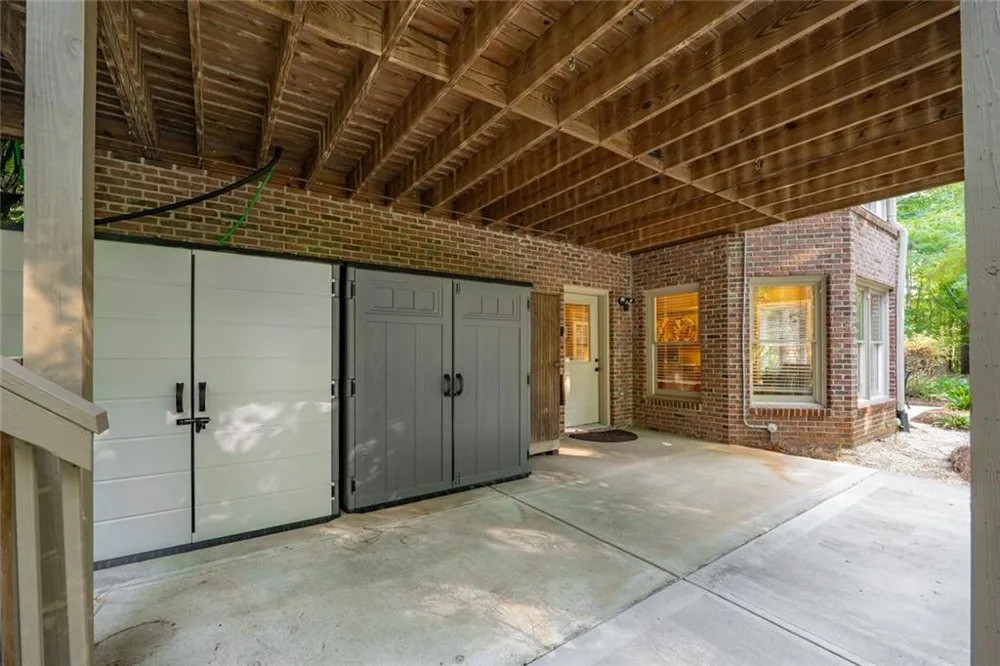 155 Willow Oak Lane Dawsonville, GA 30534