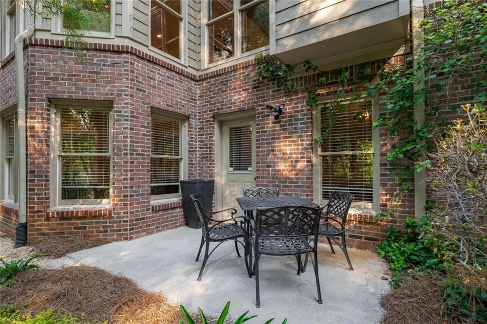 155 Willow Oak Lane Dawsonville, GA 30534
