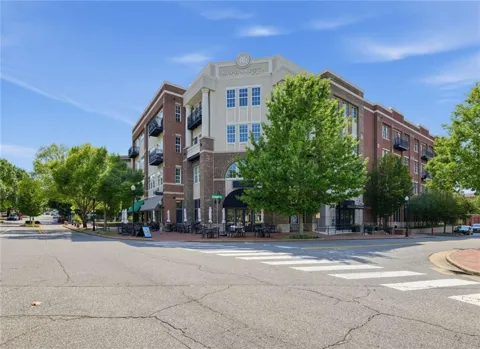 58 Canton Street #202