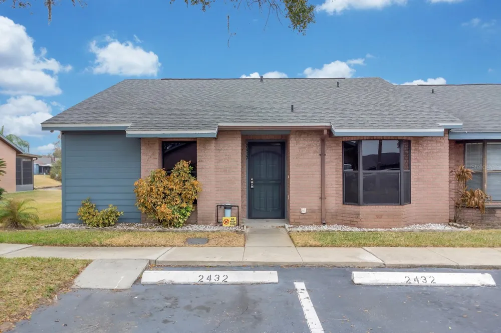 2432 KING OAK COURT St Cloud, FL 34769