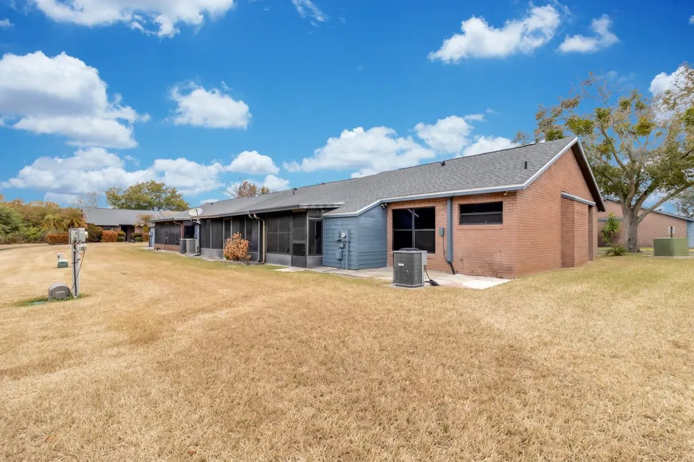 2432 KING OAK COURT St Cloud, FL 34769