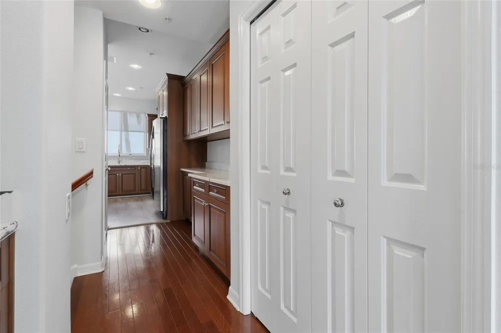 8703 SUNRISE JIB WAY Tampa, FL 33615