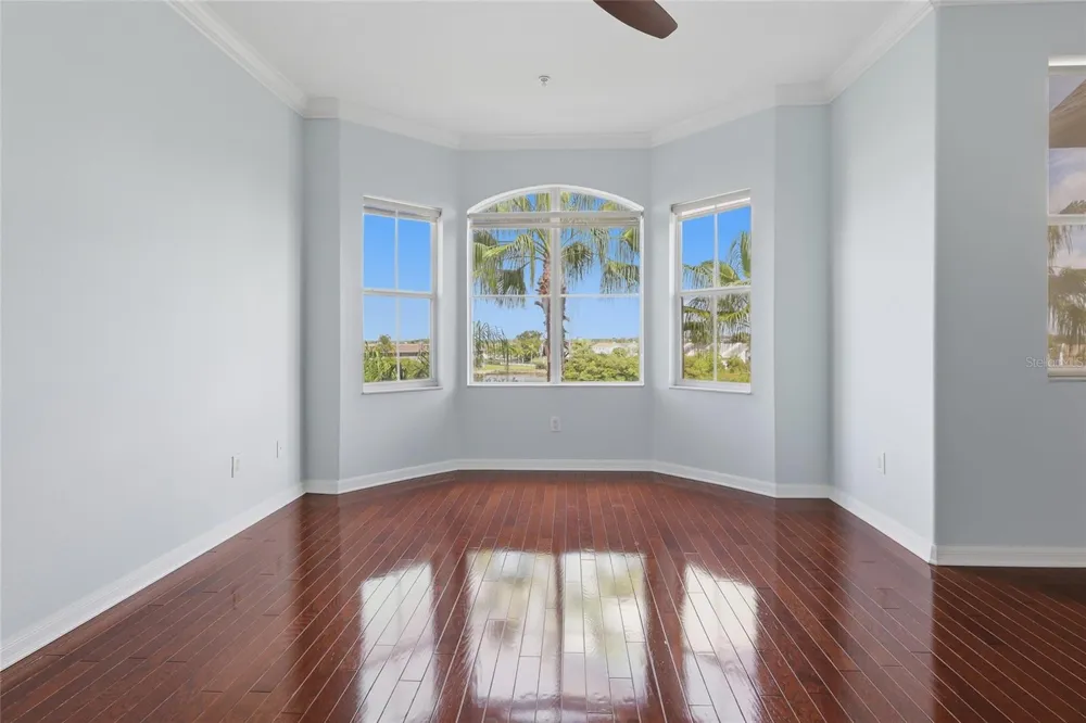 8703 SUNRISE JIB WAY Tampa, FL 33615