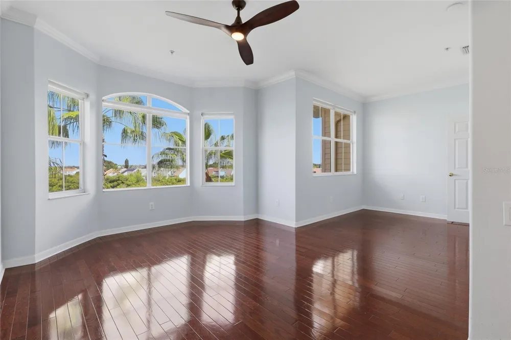 8703 SUNRISE JIB WAY Tampa, FL 33615