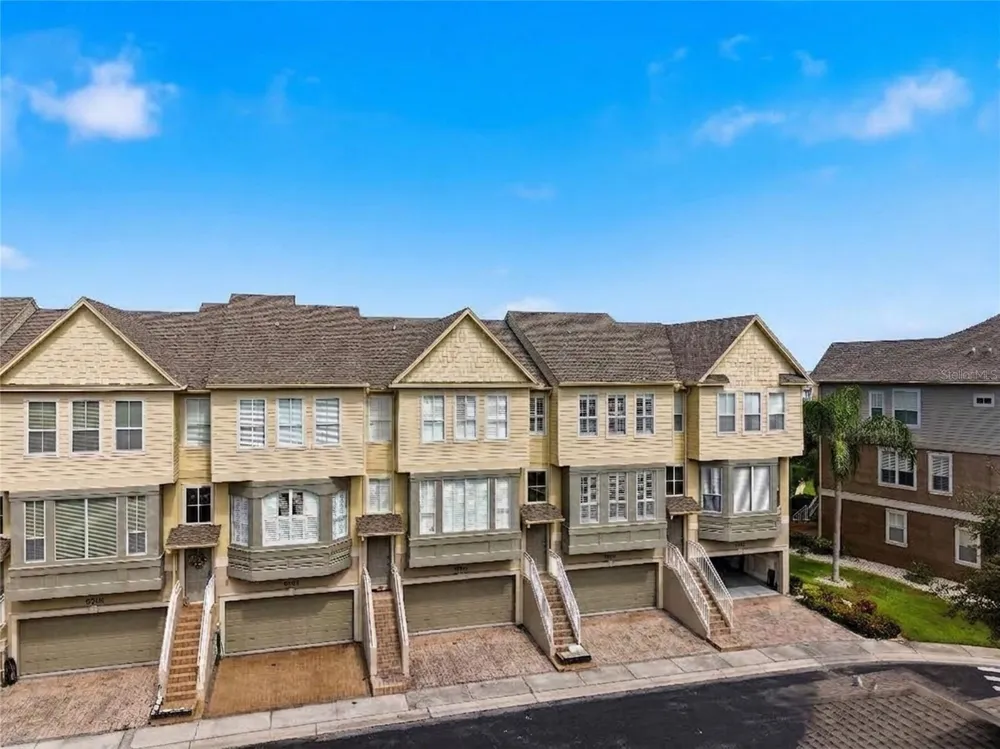 8703 SUNRISE JIB WAY Tampa, FL 33615