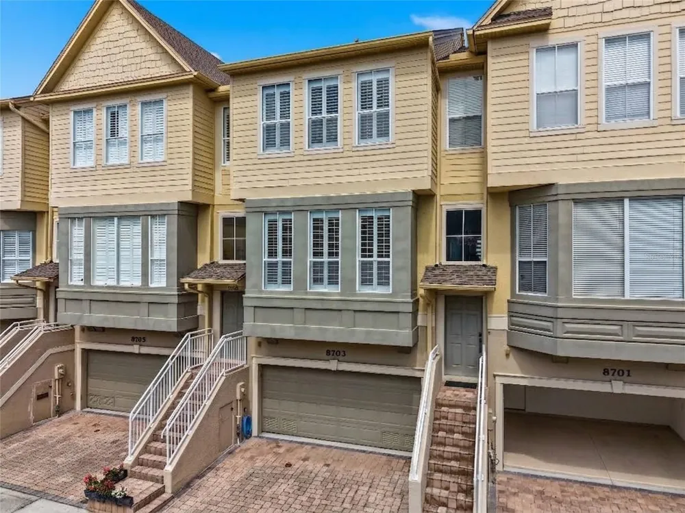 8703 SUNRISE JIB WAY Tampa, FL 33615
