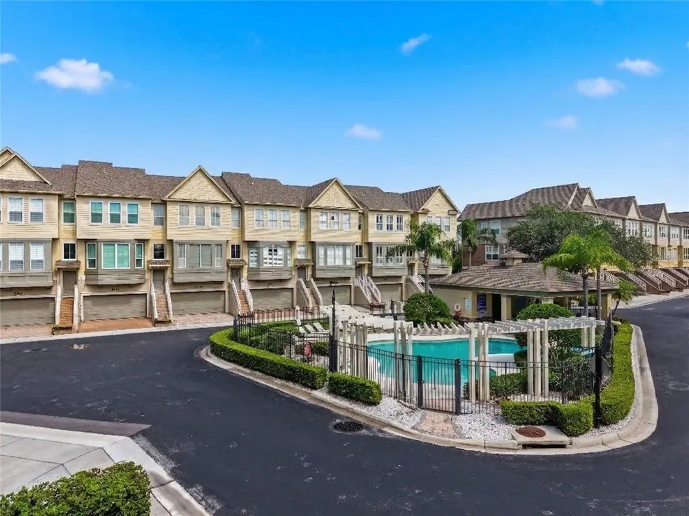 8703 SUNRISE JIB WAY Tampa, FL 33615