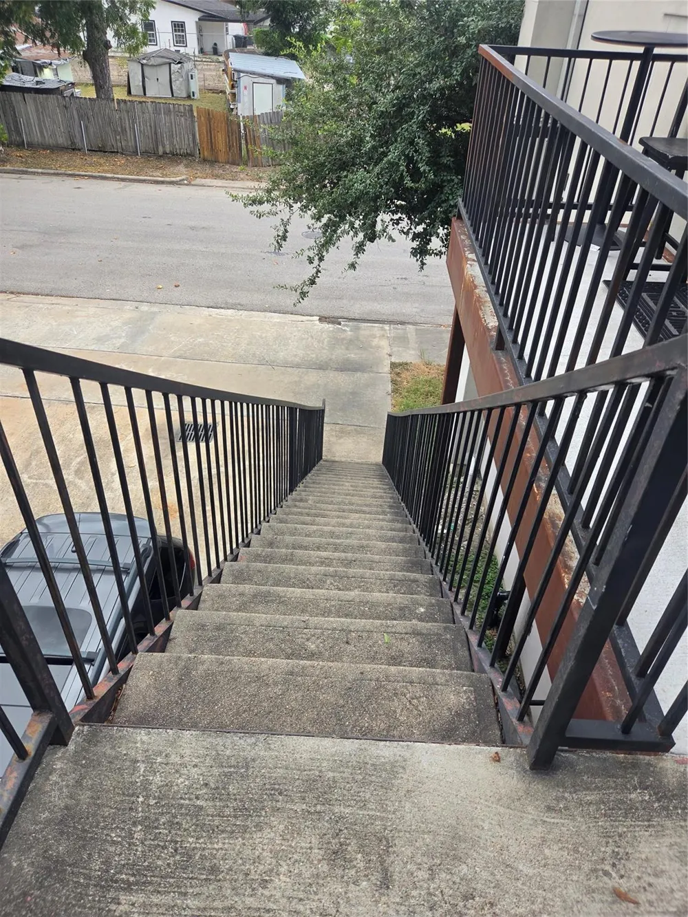5713 Gulf Freeway #B Houston, TX 77023