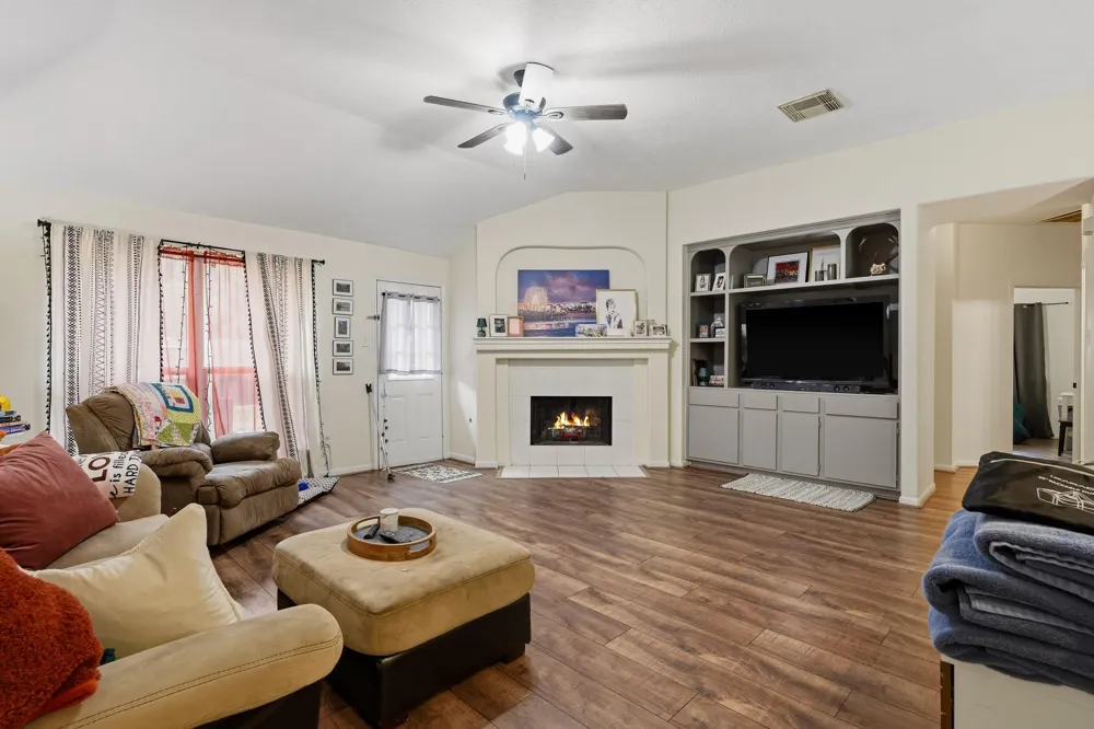 3710 S Barnett Way Missouri City, TX 77459
