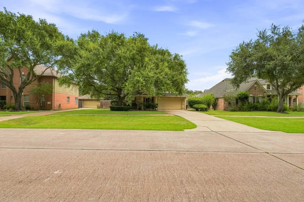 3710 S Barnett Way Missouri City, TX 77459