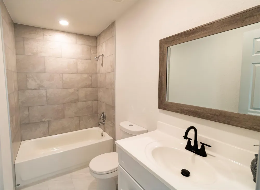 11042 Petworth Drive Houston, TX 77072