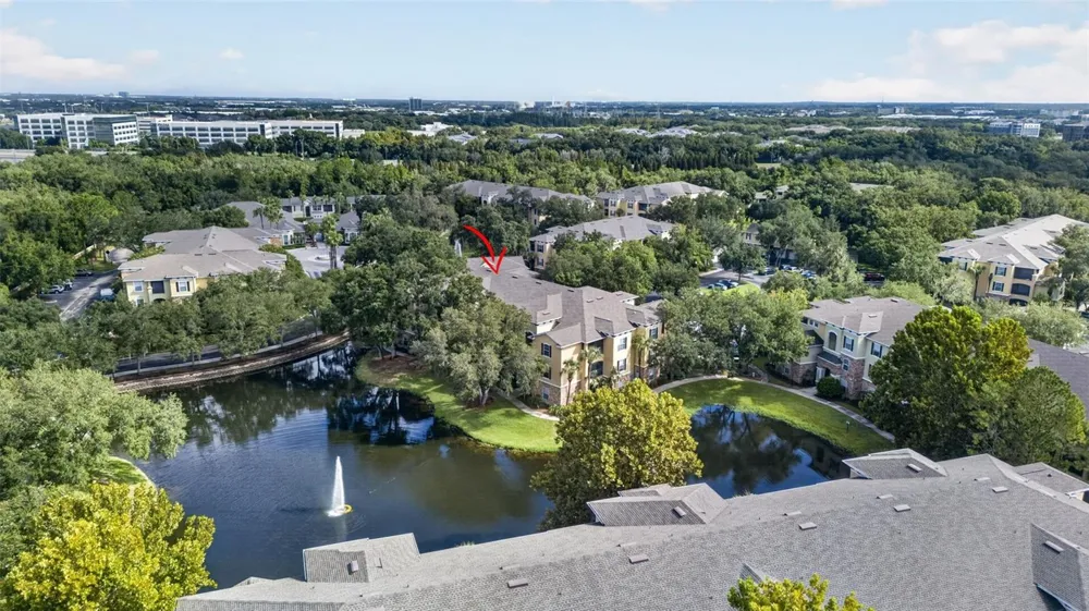 10103 COURTNEY OAKS CIRCLE #302 Tampa, FL 33619