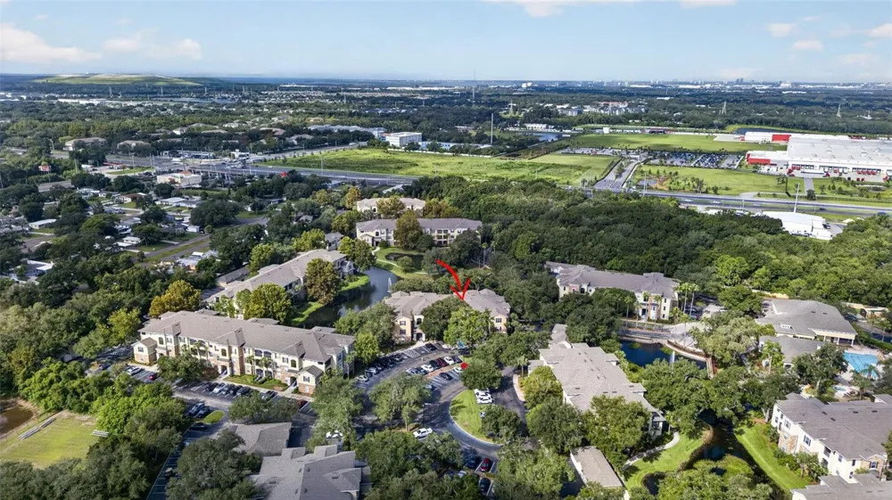 10103 COURTNEY OAKS CIRCLE #302 Tampa, FL 33619