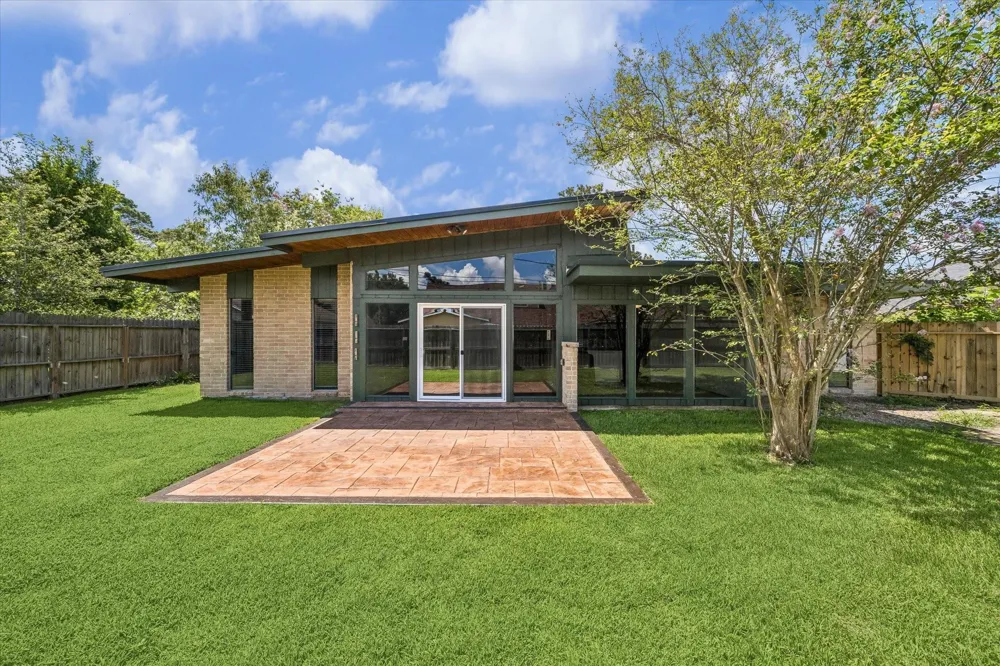 403 Shirleen Drive Seabrook, TX 77586