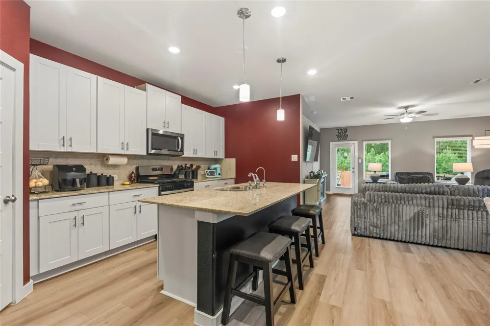 38527 Winding Meadows Drive Magnolia, TX 77354