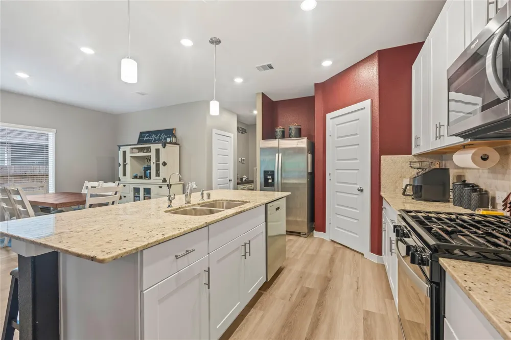38527 Winding Meadows Drive Magnolia, TX 77354