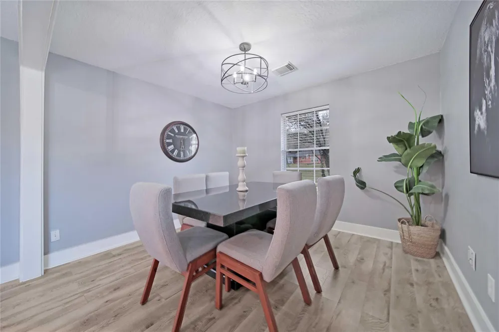 6003 Weisinger Drive Magnolia, TX 77354