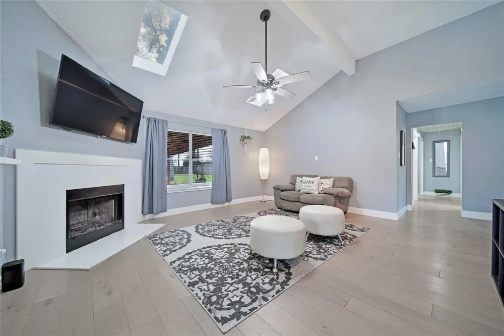 6003 Weisinger Drive Magnolia, TX 77354