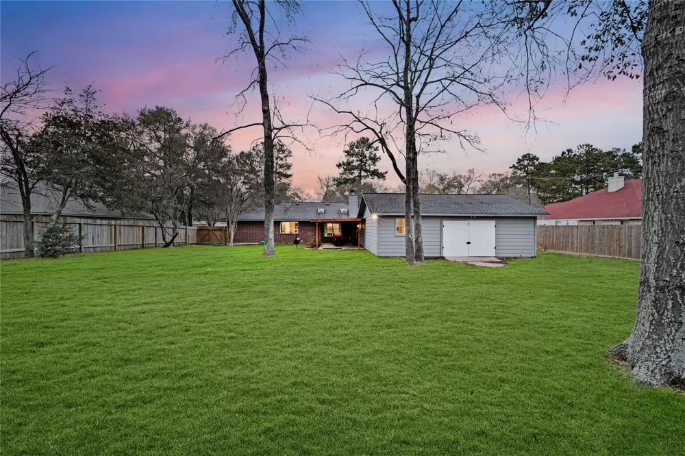 6003 Weisinger Drive Magnolia, TX 77354